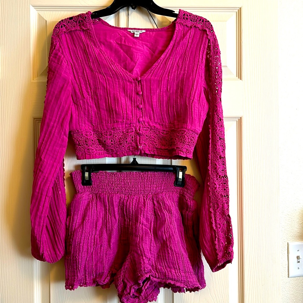 GUESS Wm Purple Abagail Gauze Embroidered Sleeves & Hem Crop Top & Shorts Size L